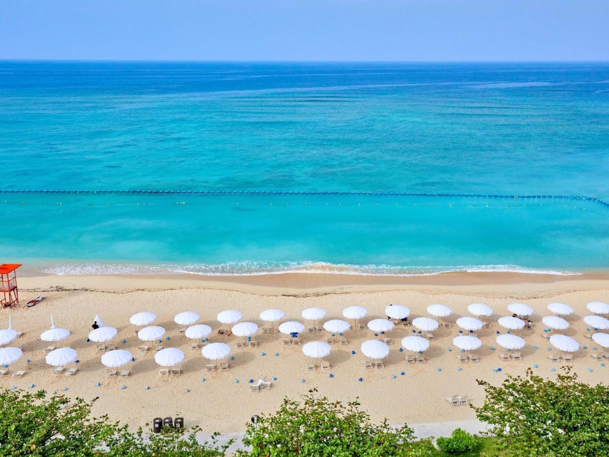 ホテル日航アリビラ 読谷村 エクステリア 写真 The beach at the InterContinental Miami